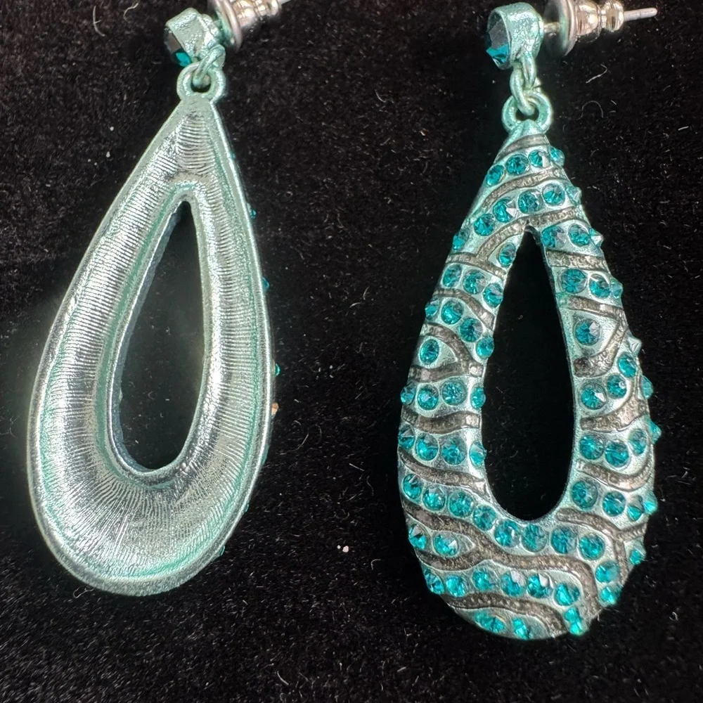 Vintage Teal Open Studded Teardrop Earrings